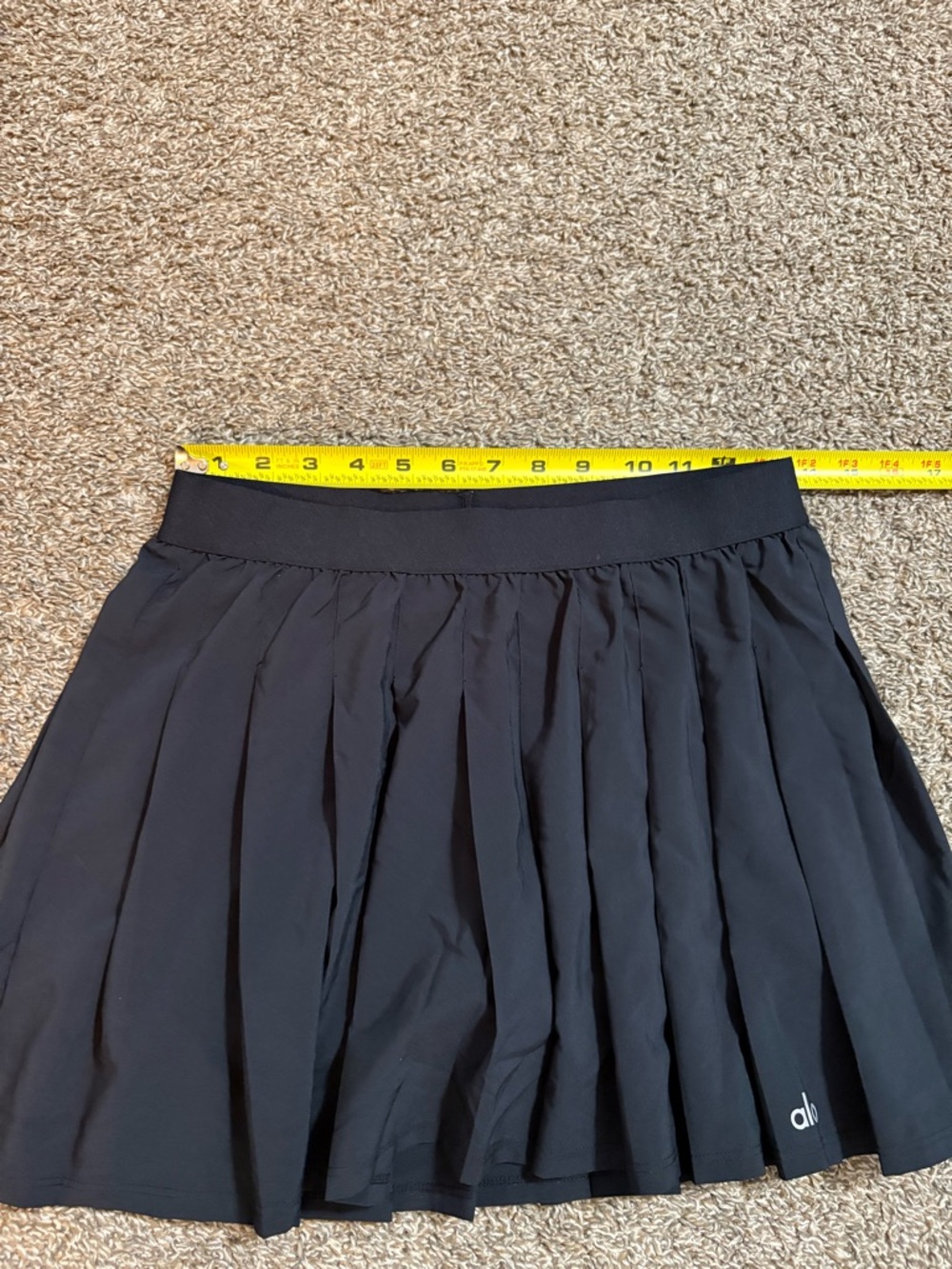 Alo Yoga Aces Tennis Skirt Black Pleated Skort with Pockets Womens Size Small - Picture 7 of 8